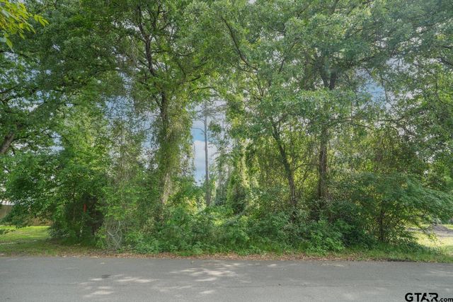 15714 Meadow Cir, Bullard, TX 75757