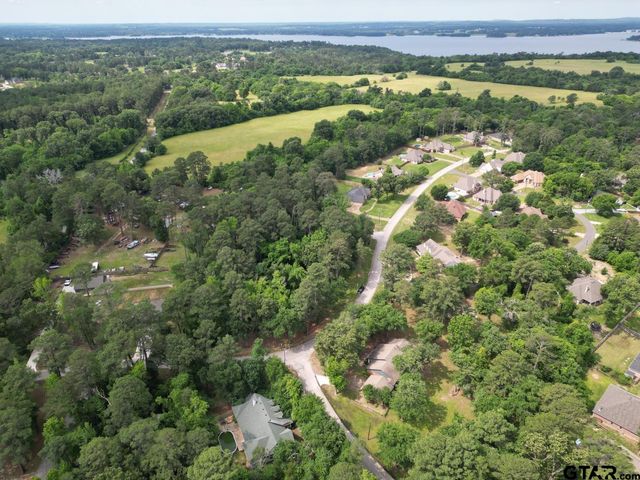 15714 Meadow Cir, Bullard, TX 75757