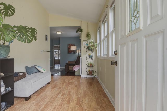 751 Minnehaha Avenue W, Saint Paul, MN 55104