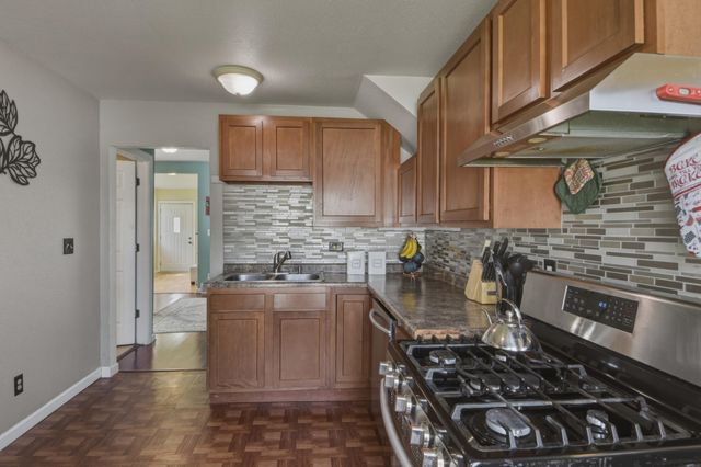 751 Minnehaha Avenue W, Saint Paul, MN 55104