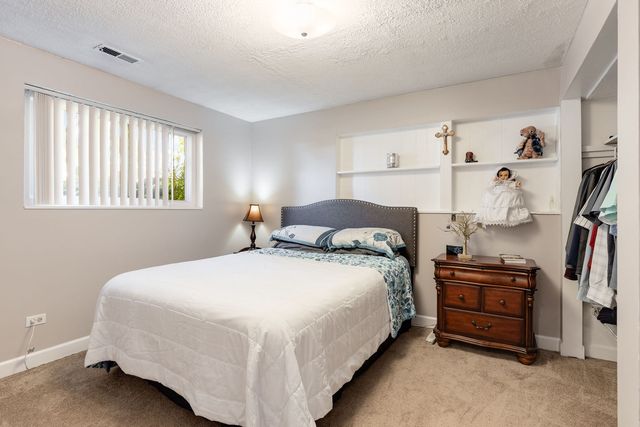 1151 Whitehall Street, Lombard, IL 60148