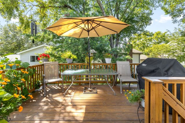 1151 Whitehall Street, Lombard, IL 60148