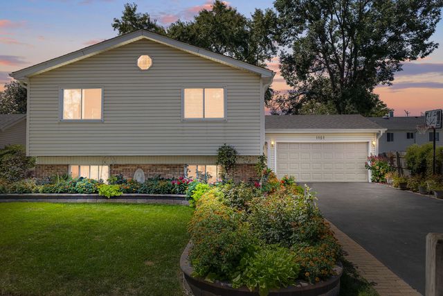 1151 Whitehall Street, Lombard, IL 60148