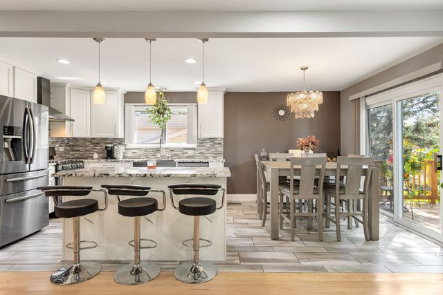 1151 Whitehall Street, Lombard, IL 60148