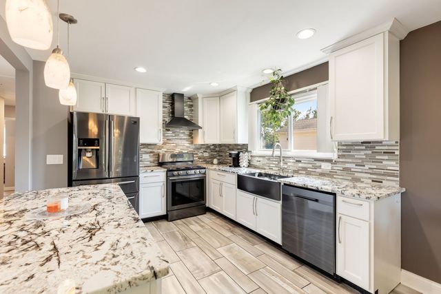 1151 Whitehall Street, Lombard, IL 60148