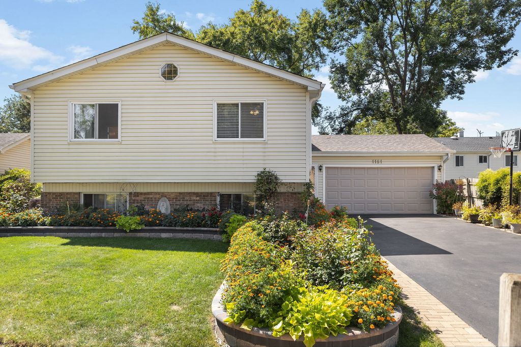 1151 Whitehall Street, Lombard, IL 60148