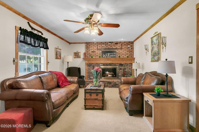 31 Bayberry Lane, Middletown, NJ 07748