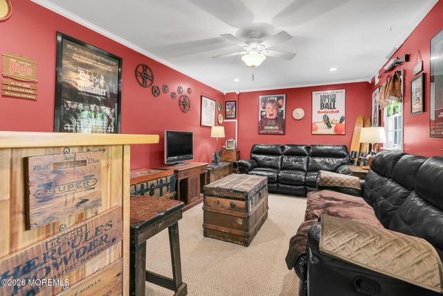 31 Bayberry Lane, Middletown, NJ 07748