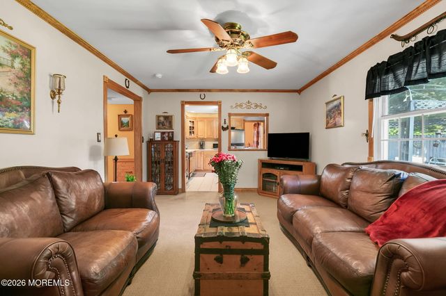 31 Bayberry Lane, Middletown, NJ 07748