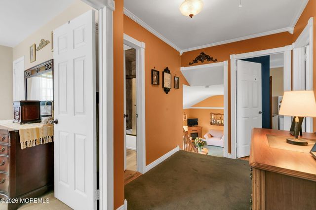 31 Bayberry Lane, Middletown, NJ 07748