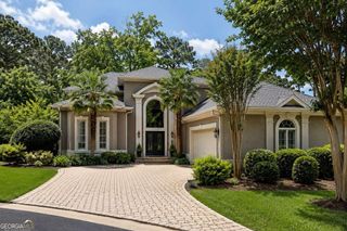 2125 River Falls Drive, Roswell, GA 30076
