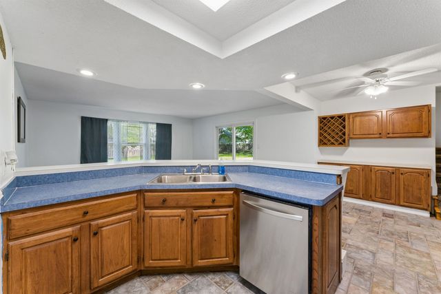 6058 Meadowwood Lane, Grand Blanc Twp, MI 48439
