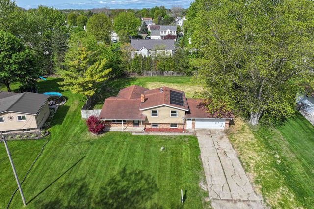 6058 Meadowwood Lane, Grand Blanc Twp, MI 48439