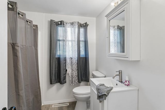 6058 Meadowwood Lane, Grand Blanc Twp, MI 48439
