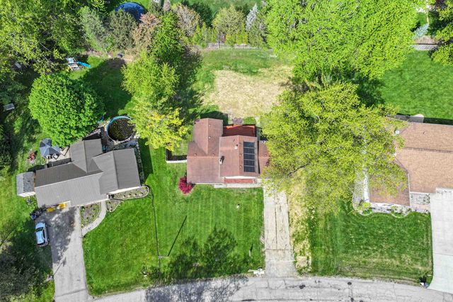 6058 Meadowwood Lane, Grand Blanc Twp, MI 48439