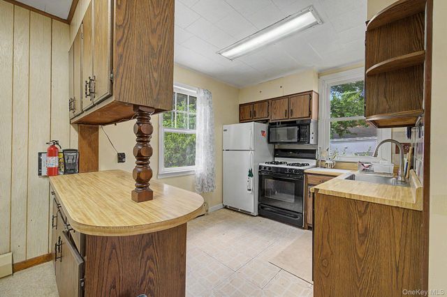 121 Putnam Drive, Carmel, NY 10512