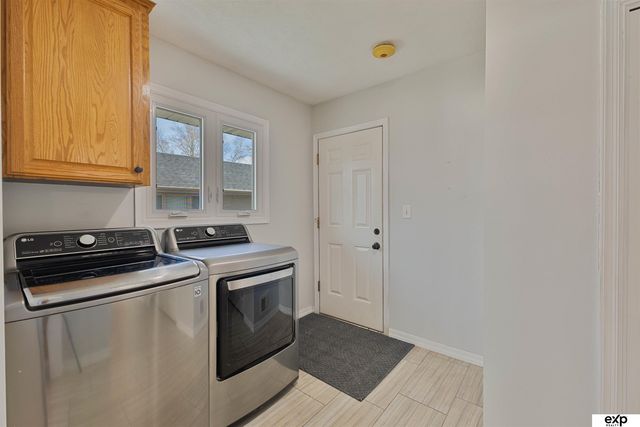 460 Lakehurst Drive, Waterloo, NE 68069