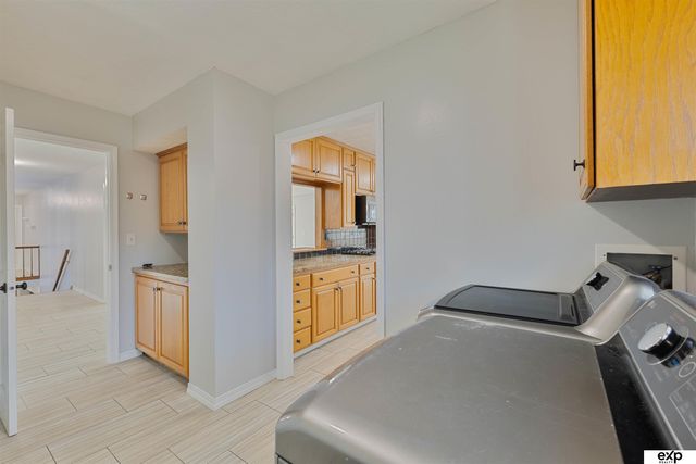 460 Lakehurst Drive, Waterloo, NE 68069