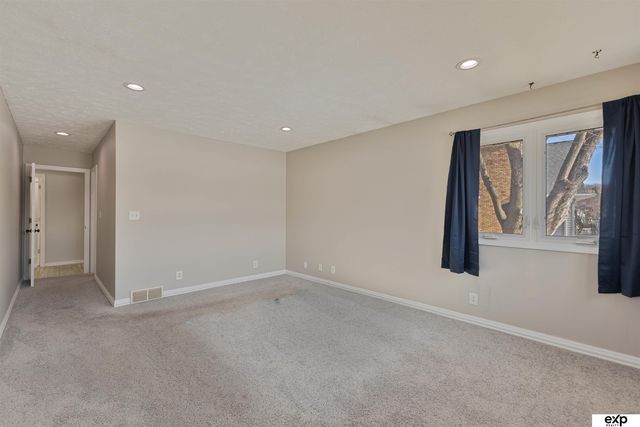 460 Lakehurst Drive, Waterloo, NE 68069