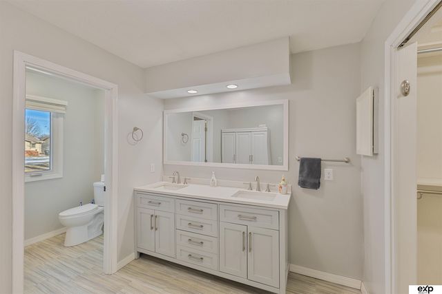 460 Lakehurst Drive, Waterloo, NE 68069