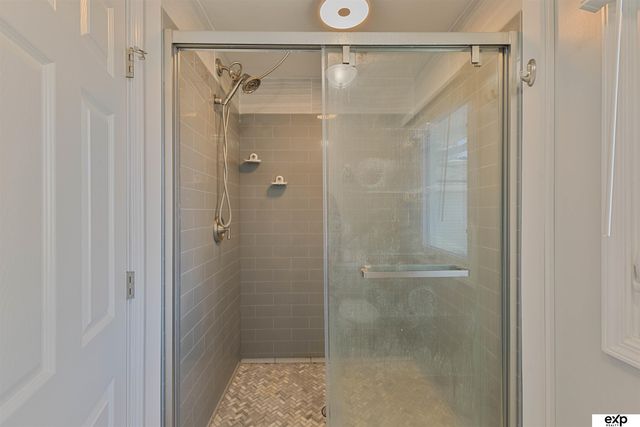 460 Lakehurst Drive, Waterloo, NE 68069