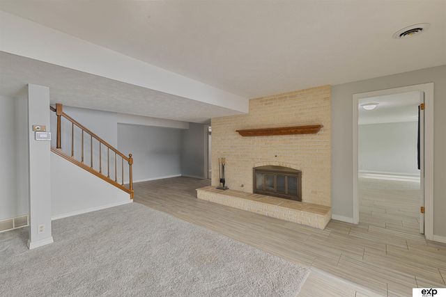 460 Lakehurst Drive, Waterloo, NE 68069