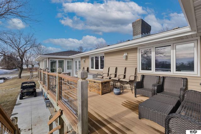 460 Lakehurst Drive, Waterloo, NE 68069