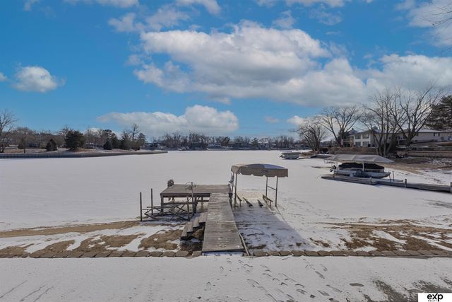 460 Lakehurst Drive, Waterloo, NE 68069