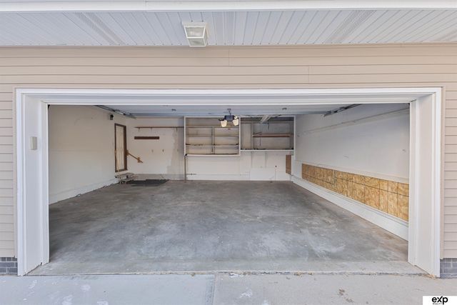 460 Lakehurst Drive, Waterloo, NE 68069