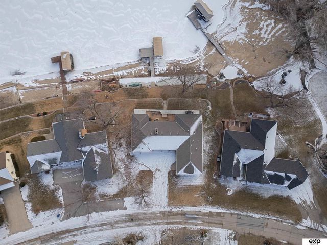 460 Lakehurst Drive, Waterloo, NE 68069