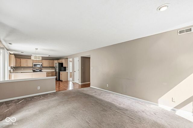 7701 Garrick Street, Fishers, IN 46038