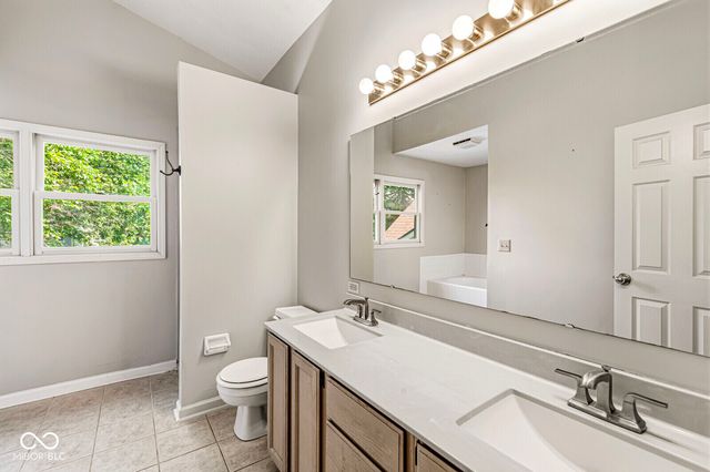 7701 Garrick Street, Fishers, IN 46038