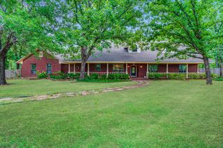 2550 Meadow Lane, Reno, TX 75462