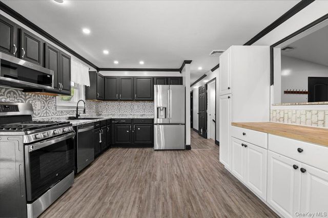 3755 Grand Avenue, Mattituck, NY 11952