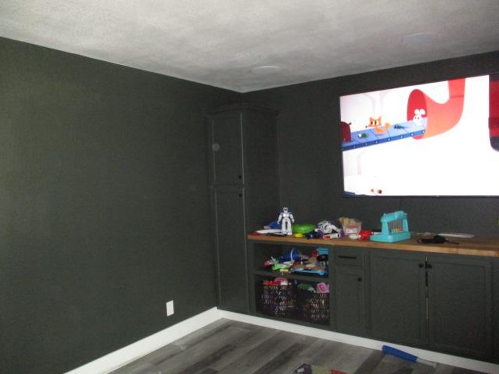 Image 31 of property listing at 1568 E Calimyrna Avenue, Fresno, CA 93710