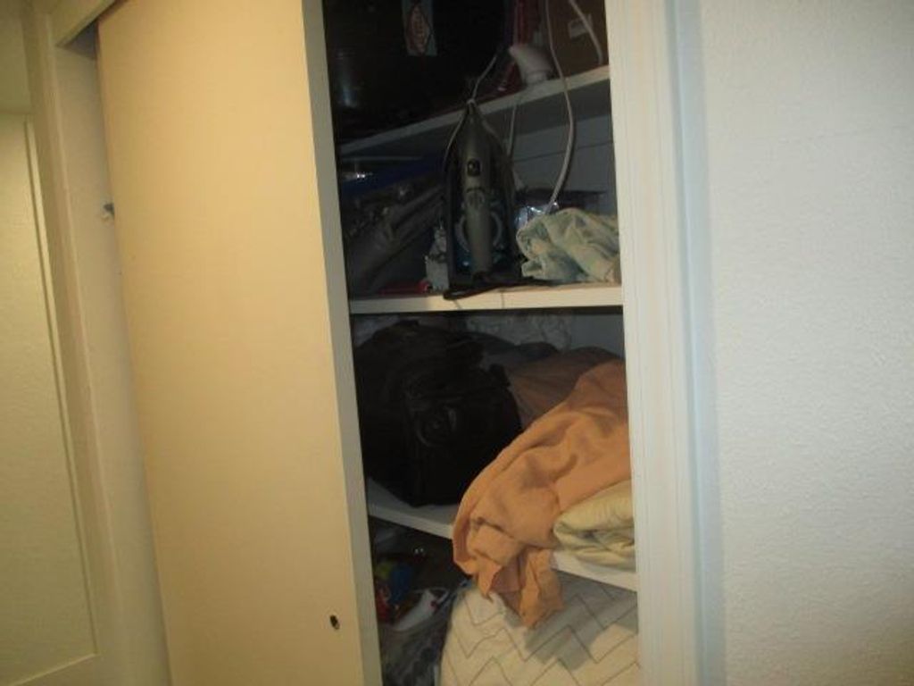 Image 35 of property listing at 1568 E Calimyrna Avenue, Fresno, CA 93710