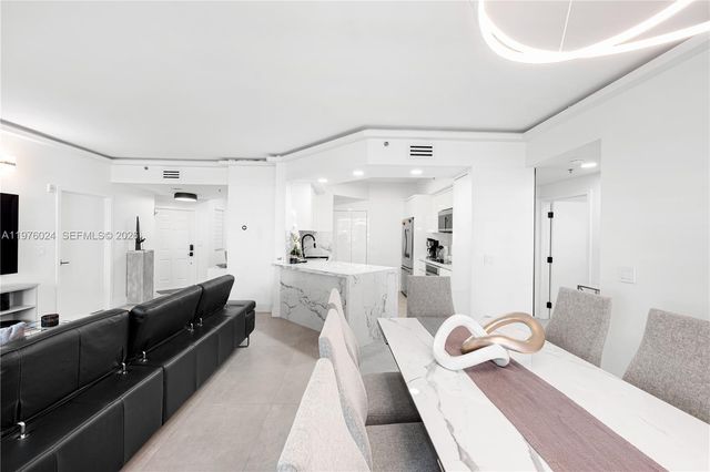 3255 NE 184th St 12101, Aventura, FL 33160