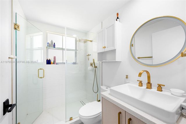 3255 NE 184th St 12101, Aventura, FL 33160