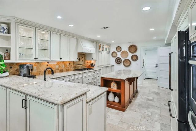 4658 Tam Oshanter Drive, Westlake Village, CA 91362