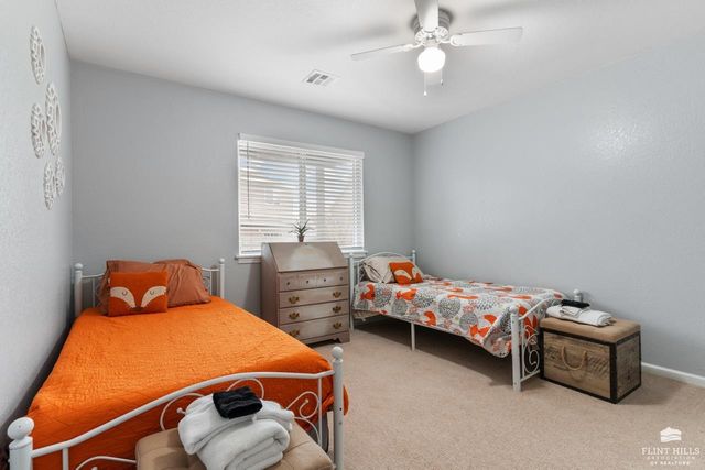 1305 Sundance Drive, Manhattan, KS 66503