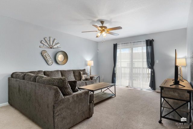 1305 Sundance Drive, Manhattan, KS 66503