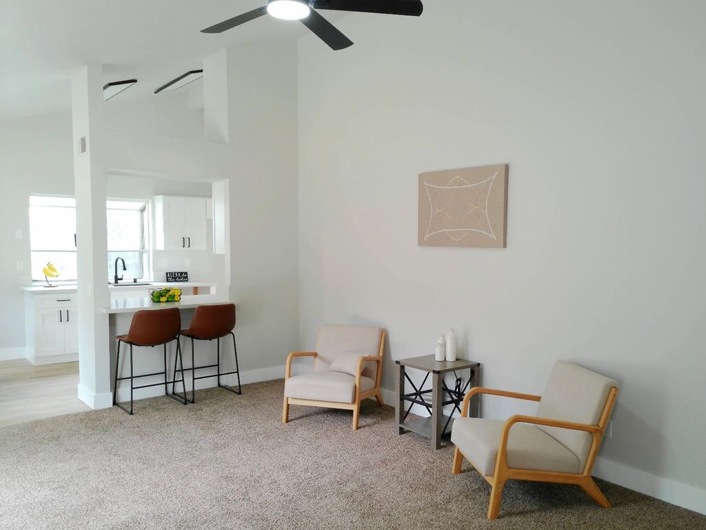 Image 10 of property listing at 3922 N Dante Avenue, Fresno, CA 93722