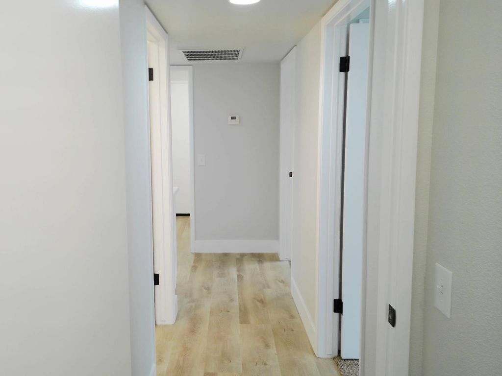 Image 13 of property listing at 3922 N Dante Avenue, Fresno, CA 93722