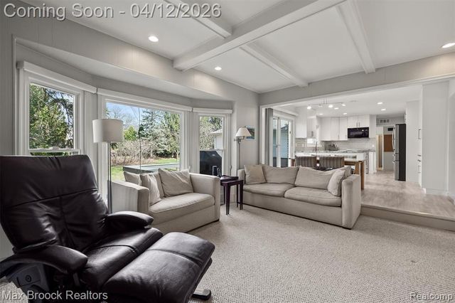 6540 Alderley Way, West Bloomfield, MI 48322