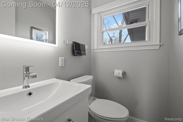 6540 Alderley Way, West Bloomfield, MI 48322