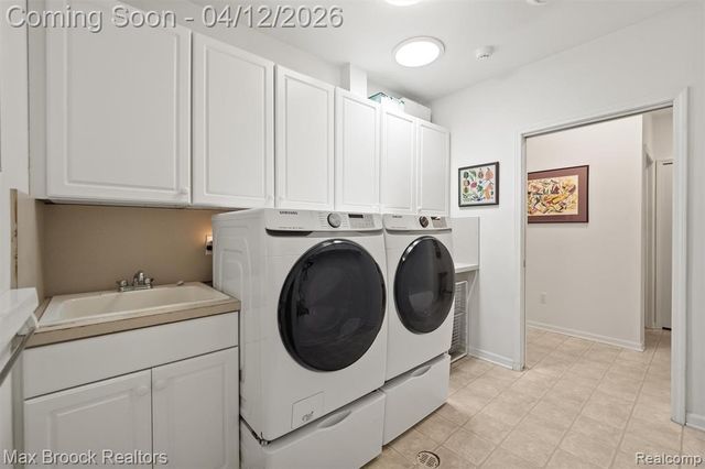 6540 Alderley Way, West Bloomfield, MI 48322