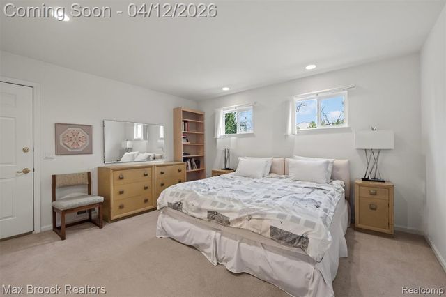 6540 Alderley Way, West Bloomfield, MI 48322