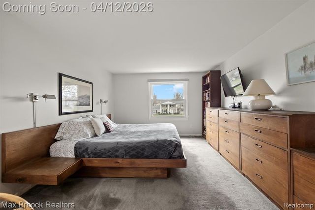 6540 Alderley Way, West Bloomfield, MI 48322