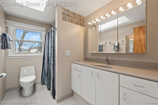 6540 Alderley Way, West Bloomfield, MI 48322