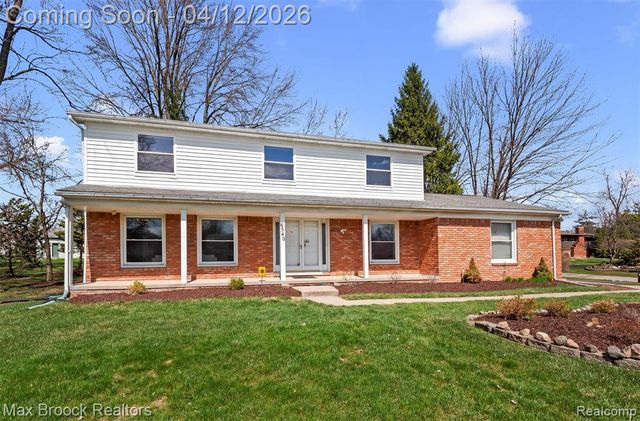 6540 Alderley Way, West Bloomfield, MI 48322